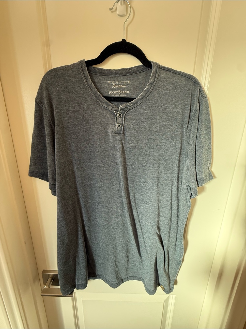 Lucky Brand Men’s Short Sleeve Henley in Gray